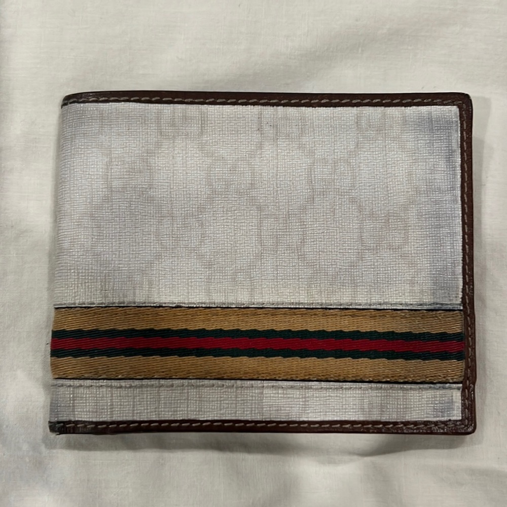 Gucci wallet